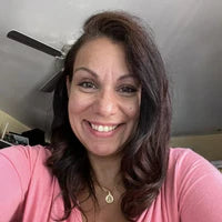 Laura L.