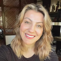 María C.