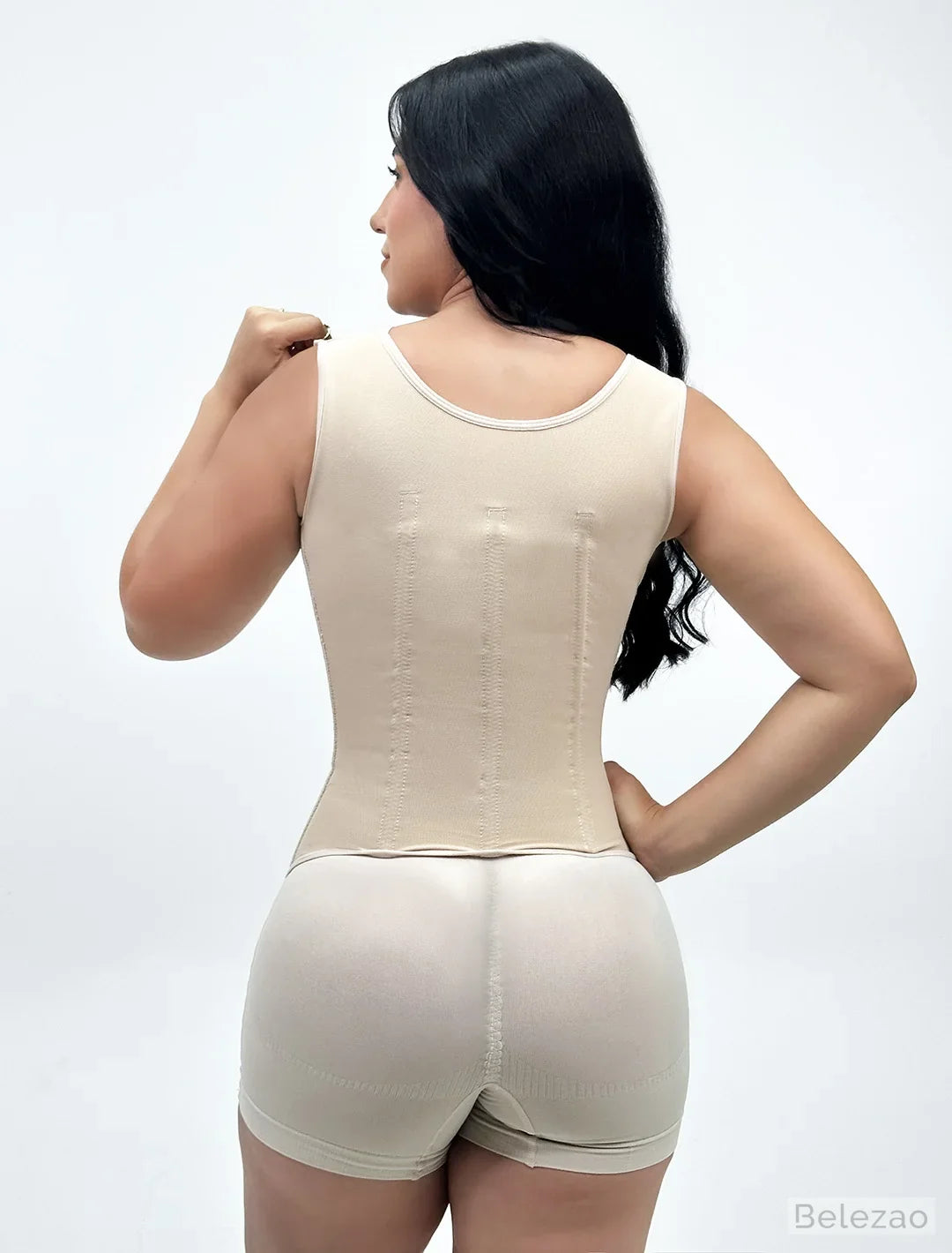 Vista de espalda en beige