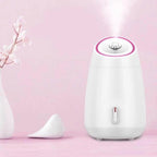 NaturaGlow Pro blanco expulsando vapor nano-ionico